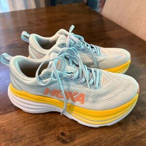 Hoka Women’s Bondi 8 size 7.5